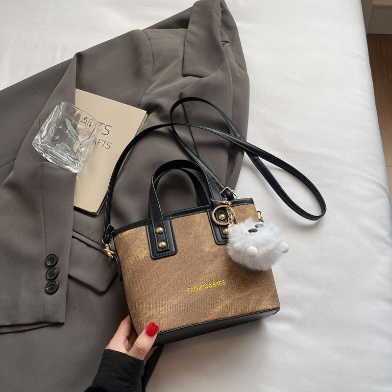 Damenhandtasche im modernen Stil mit abnehmbarem Accessoire Nord Taschen
