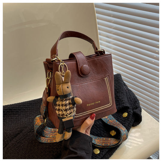 Damen Handtasche im modernen Minimalismus-Stil mit praktischer Außentasche | Nord Taschen