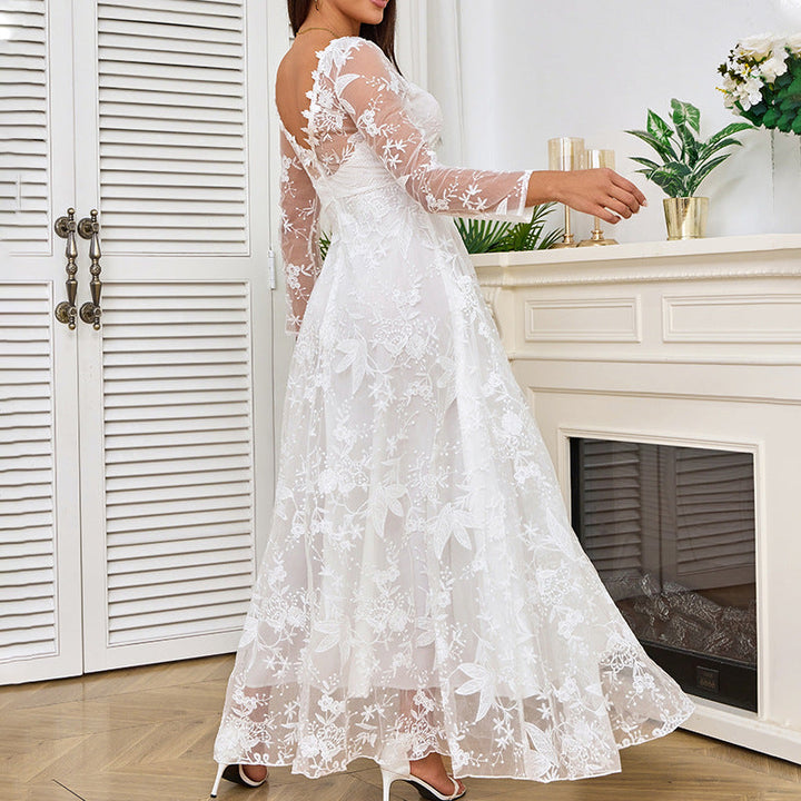 Elegantes Damen Hochzeitskleid mit Spitzenverarbeitung & voluminösem Rock für Hochzeit | Nord Taschen