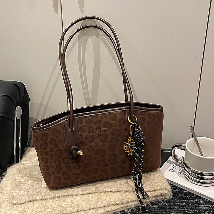Damen elegante Handtasche mit zeitgemäßem Leopardenmuster Nord Taschen
