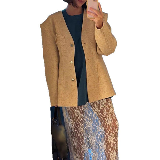 Damen Taillierter strukturierter Blazer mit V‑Ausschnitt und betonter Schulterpartie Nord Taschen