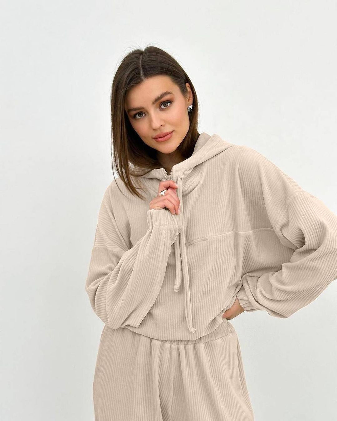 Damen Cordstoff Loungewear-Set mit Kapuzenpullover und Jogginghose Nord Taschen