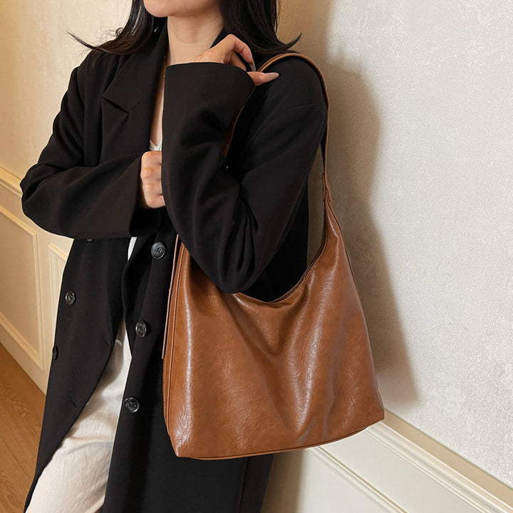 Damen Hobo-Tasche mit luxuriösem Kunstleder und abnehmbarem Kosmetiktäschchen Nord Taschen