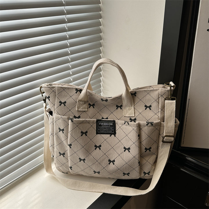 Damen Tragetasche mit dekorativem Rüschendesign Nord Taschen