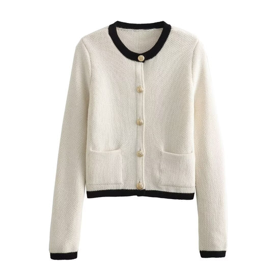 Damen Kurzgeschnittener Bouclé-Cardigan mit Rundhals, Pattentaschen und Münzknöpfen Nord Taschen