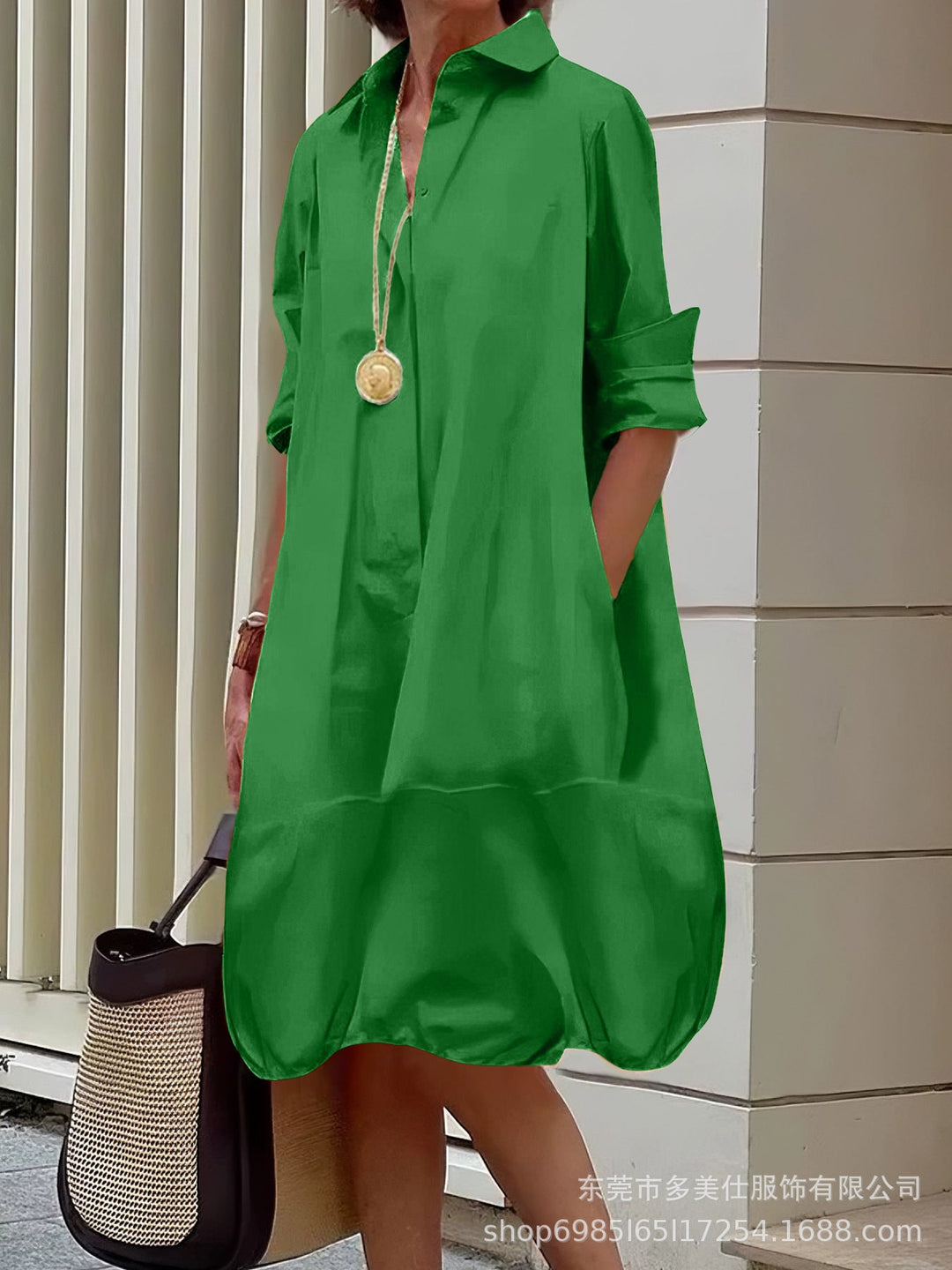 Damen lässiges Hemdkleid mit praktischen Seitentaschen und einem luftigen Schnitt