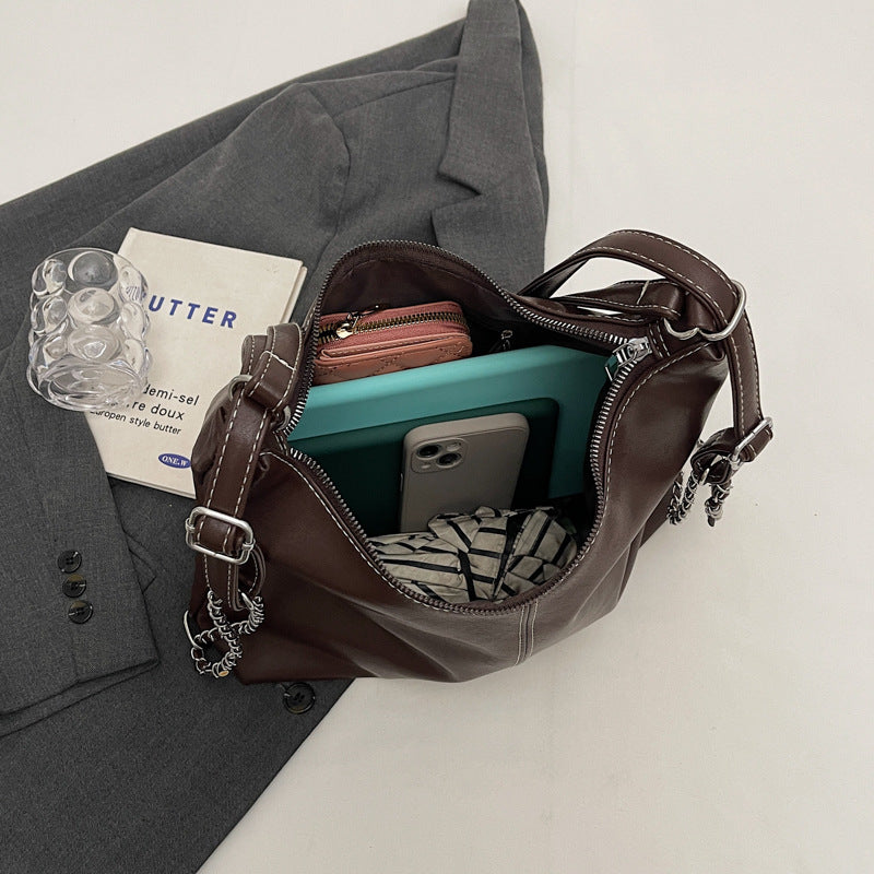 Damen elegante Hobo-Tasche mit verstellbarem Schultergurt und praktischem Anhänger Nord Taschen