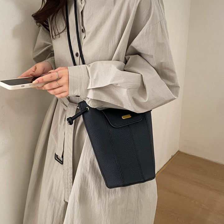 Damen Beuteltasche mit modernem Kordelzug und edlem Design Nord Taschen