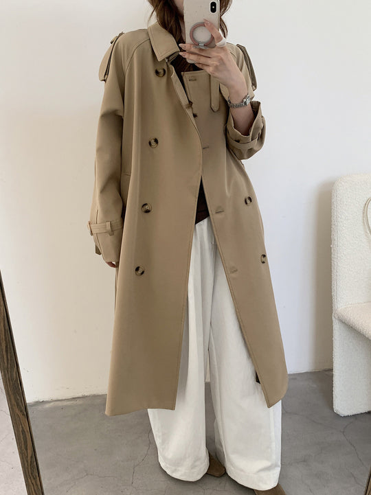 Damen Oversize Trenchcoat mit Doppelreihe, Taillengürtel und Epauletten Nord Taschen
