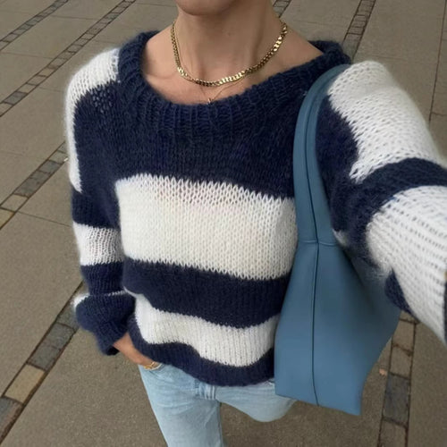 Damen Oversize-Strickpullover mit breiten Blockstreifen und Rundhalsausschnitt Nord Taschen