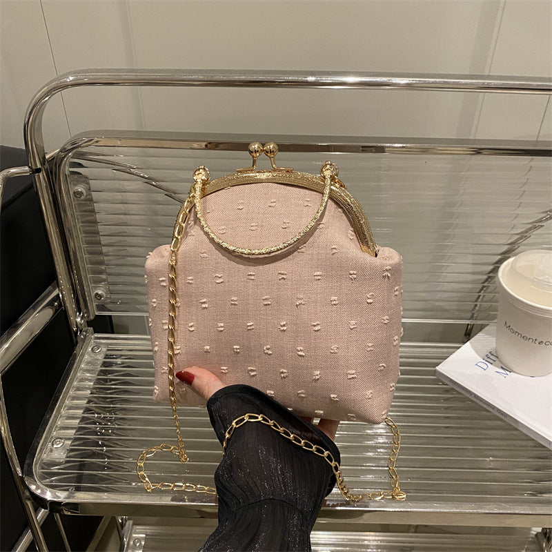 Damenhandtasche mit elegantem Kettenhenkel und strukturiertem Obermaterial Nord Taschen