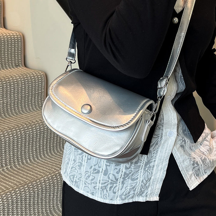 Damen Umhängetasche mit eleganter Klappöffnung und verstellbarem Schultergurt Nord Taschen