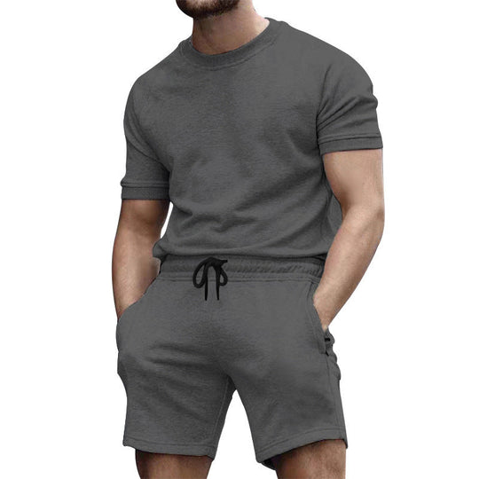 Herren Sportkombination mit kurzärmligem Oberteil und bequemen Shorts