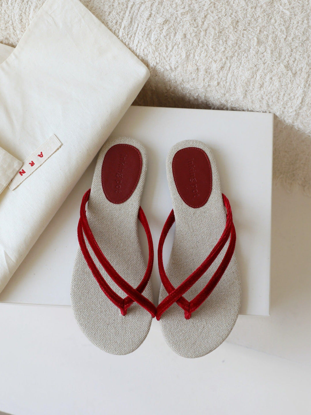 Damen Zehentrenner-Sandalen mit geflochtenem Riemendesign und rutschfester Sohle Nord Taschen