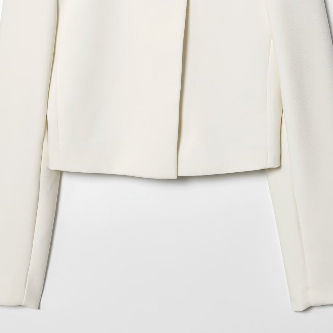 Damen 80+ taillierter Cropped-Blazer mit Stehkragen und verdeckter Knopfleiste Nord Taschen