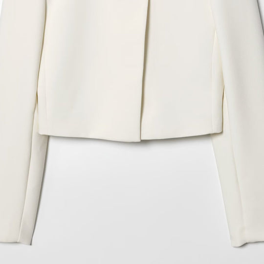 Damen 80+ taillierter Cropped-Blazer mit Stehkragen und verdeckter Knopfleiste Nord Taschen