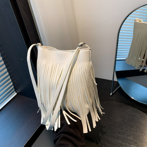 Damen Schalentasche mit Fransen Nord Taschen