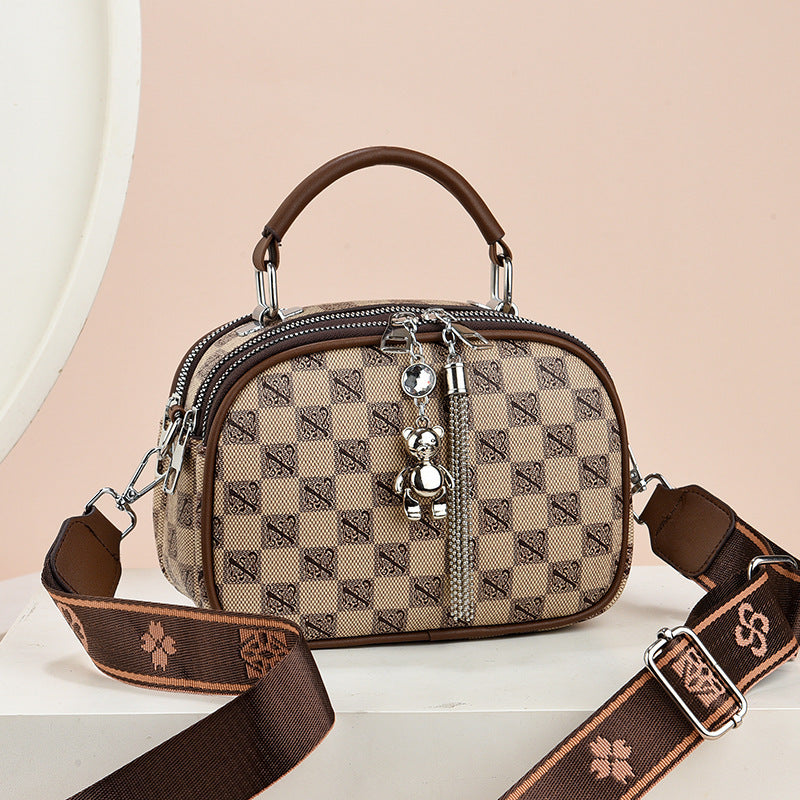 Damen Umhängetasche mit floralem Muster und robustem Tragegurt Nord Taschen