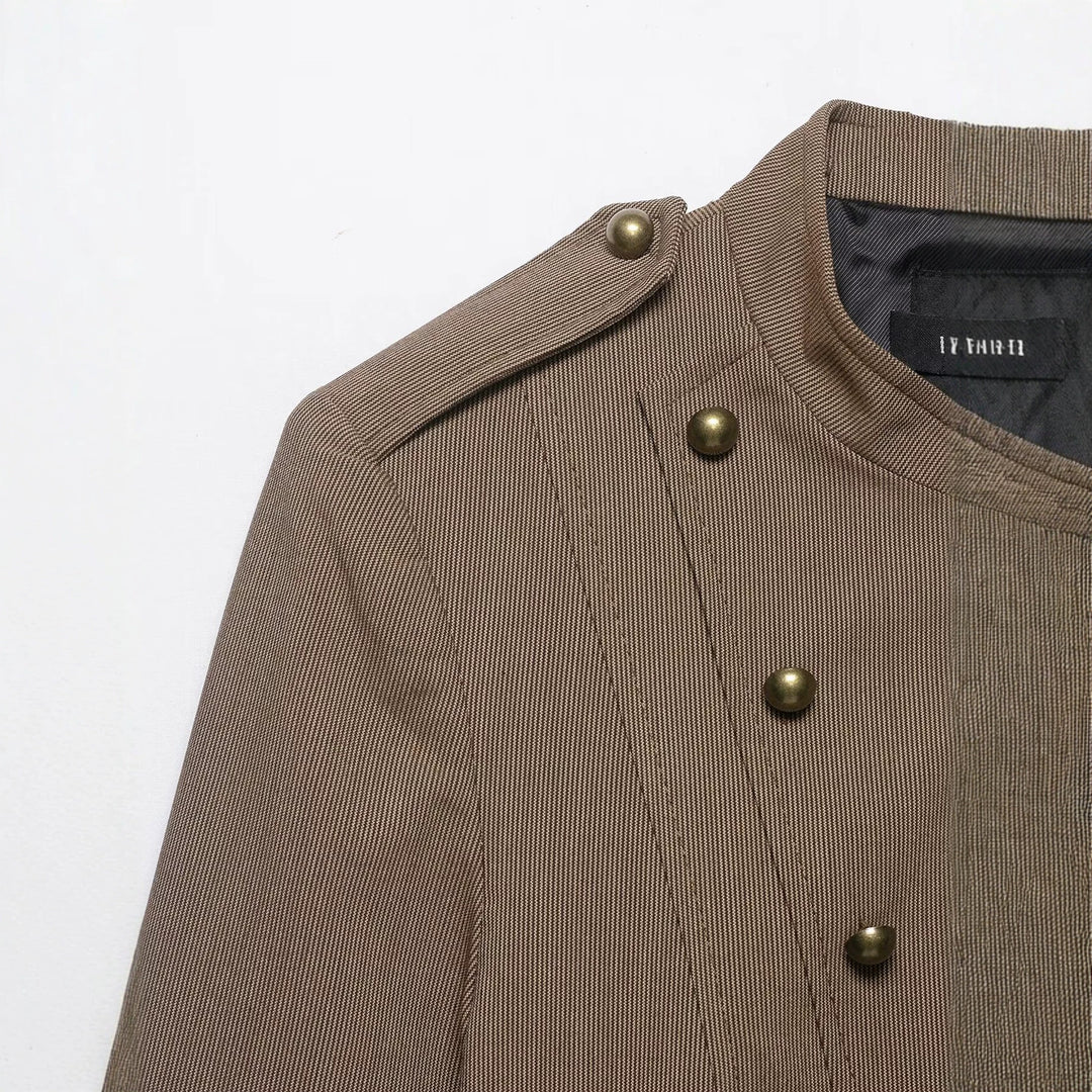 Damen Militärinspirierte Kurzjacke mit Stehkragen, doppelter Zierknopfleiste und Epauletten Nord Taschen