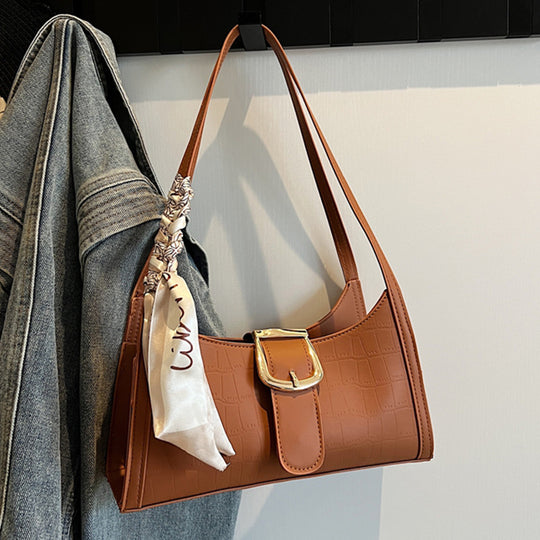Damen Handtasche mit elegantem Kettenverschluss und modischem Design Nord Taschen