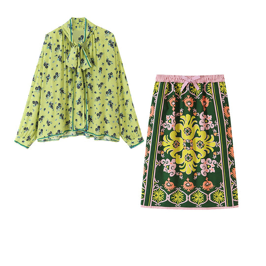 Damen Florale Satin-Schleifenbluse mit weitem Fall und Retro-Print Nord Taschen