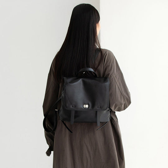 Damen Rucksack aus hochwertigem Leder mit praktischem Klappenverschluss Nord Taschen