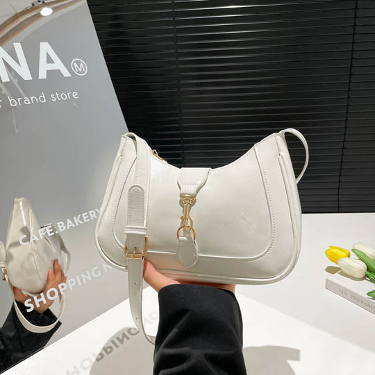 Damen Umhängetasche mit elegantem Glanz und vielseitigem Design Nord Taschen