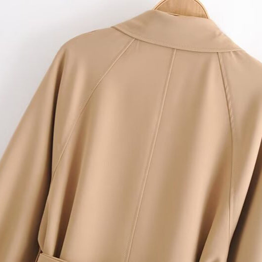 Damen Doppelreihiger Trenchcoat mit Taillengürtel und Schulterpasse Nord Taschen