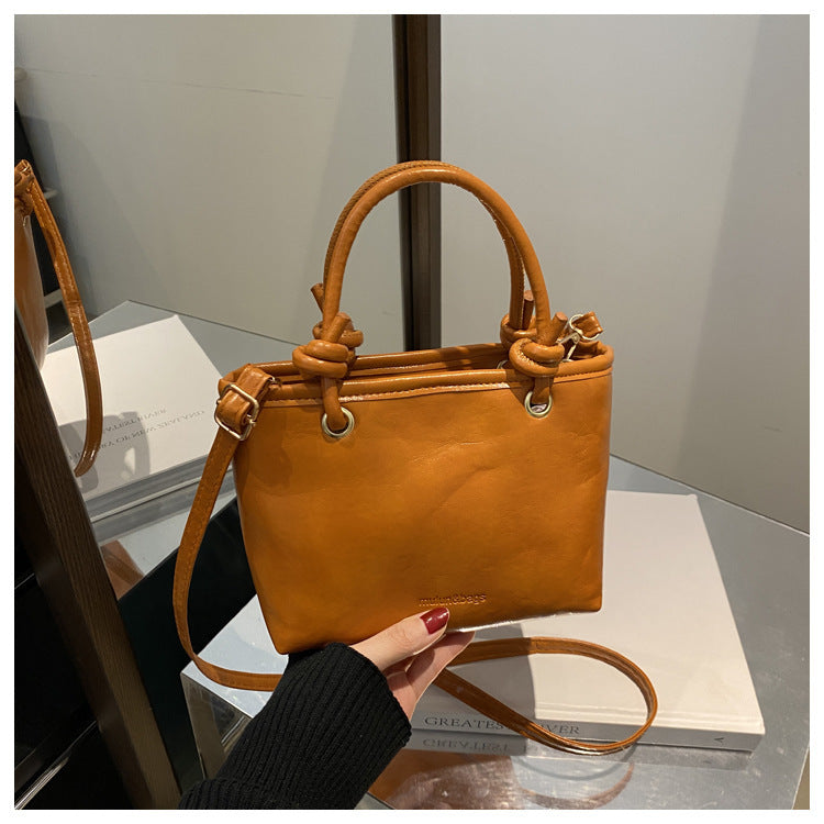 Damen Handtasche mit geflochtenem Tragegriff Nord Taschen