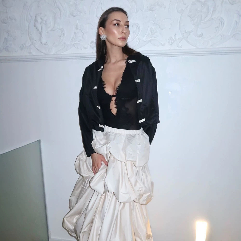 Damen Spitzen-Body mit transparentem Einsatz und dramatischem Stufenvolant-Rock Set Nord Taschen
