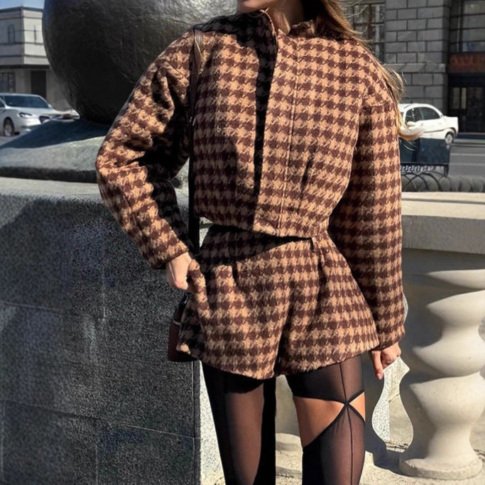 Damen Zweiteiliges Hahnentritt-Wollmix-Set mit tailliertem Kurzblazer und hochgeschnittener Short Nord Taschen
