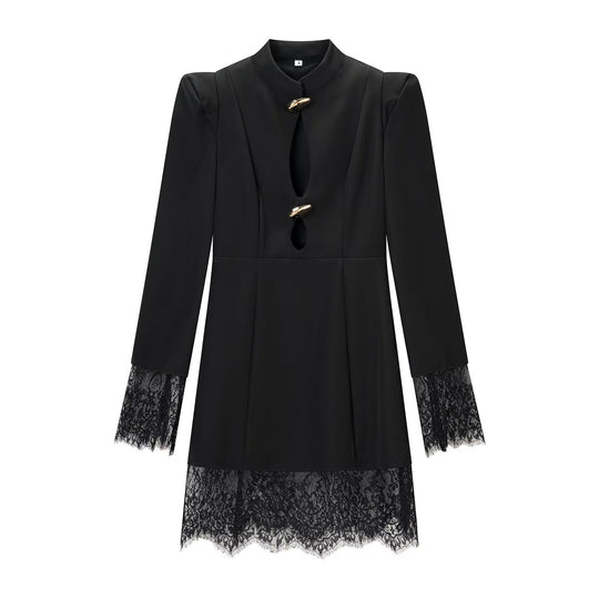 Damen Spitzenkleid mit Stehkragen, Cut-Out-Detail und Zierknöpfen Nord Taschen
