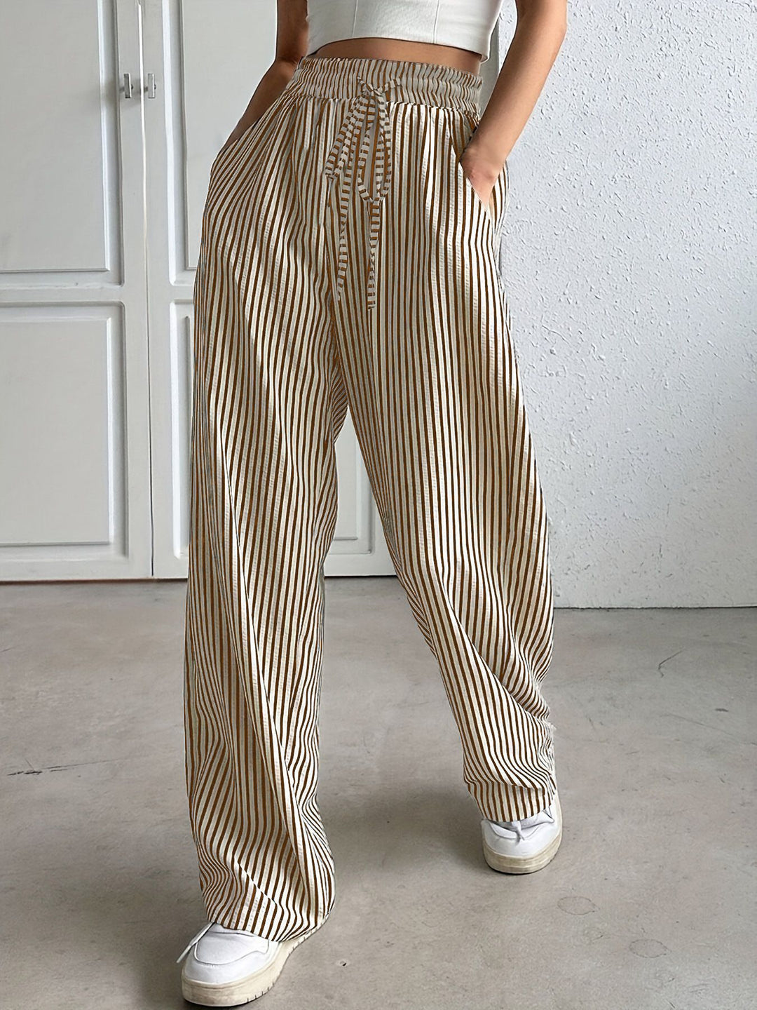 Damen Marlene-Streifenhose aus Leinenmix mit weitem Bein, Elastikbund und Kordelzug Nord Taschen