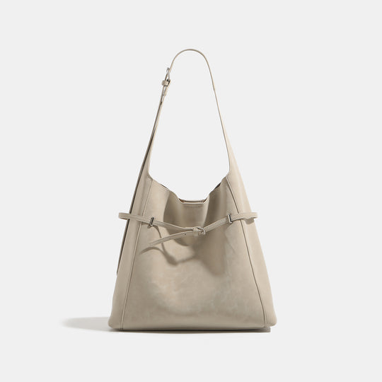Damen Hobo-Tasche aus hochwertigem, geschmeidigem Kunstleder mit dekorativer Zugbandverzierung Nord Taschen