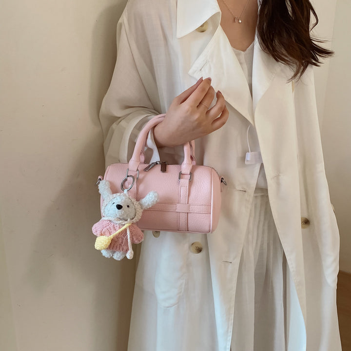 Damen modische Handtasche mit süßem Plüschanhänger Nord Taschen