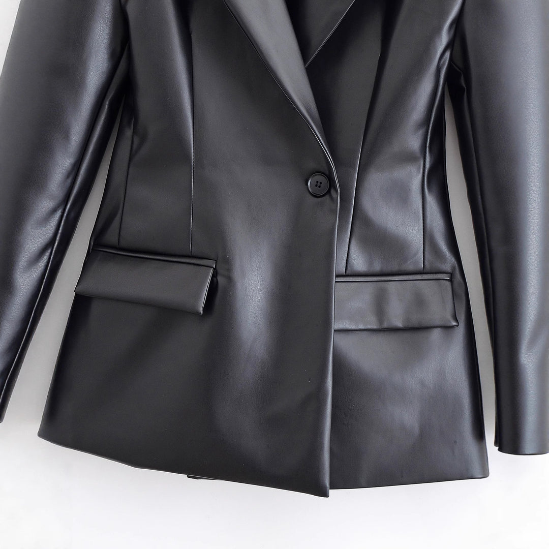 Damen Taillierter Longline-Kunstlederblazer mit Ein-Knopf-Verschluss und Pattentaschen Nord Taschen