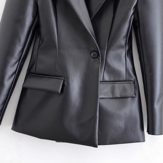 Damen Taillierter Longline-Kunstlederblazer mit Ein-Knopf-Verschluss und Pattentaschen Nord Taschen