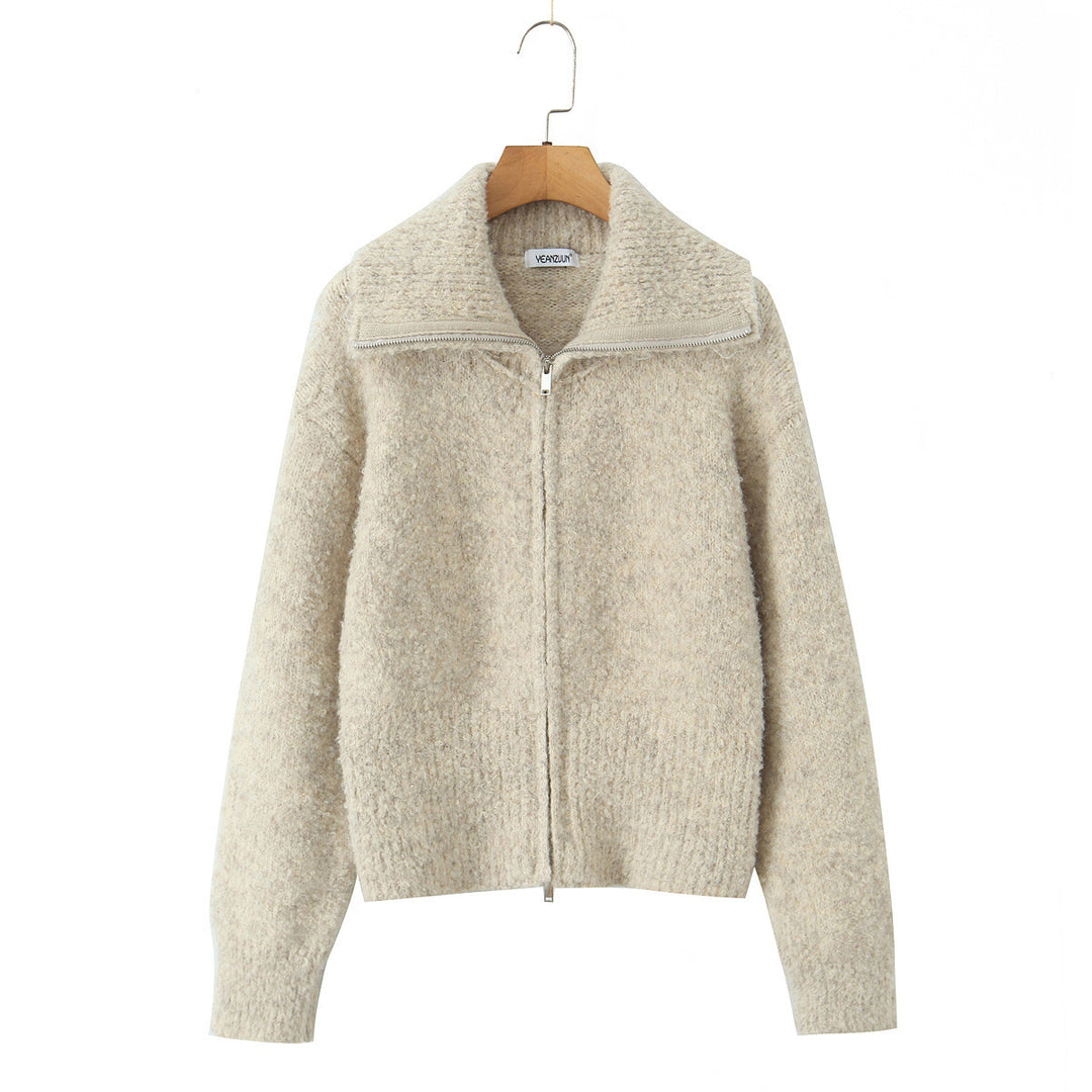 Damen kurze gezippte Strickjacke mit Stehkragen und Rippenbund Nord Taschen