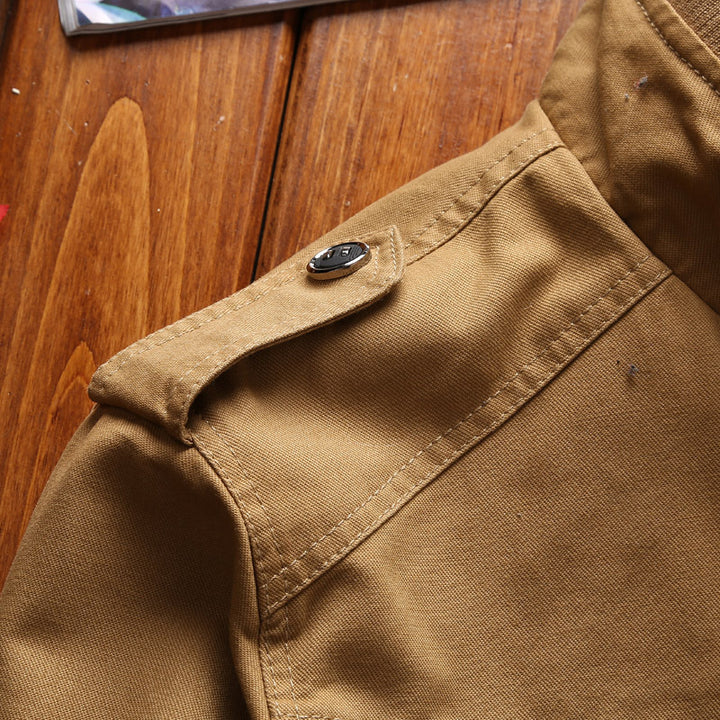 Herren  leichtgewichtige Canvas-Utility-Jacke mit gesteppter Innenfütterung, verdecktem Zweiwege-Reißverschluss und elastischen Bündchen Nord Taschen