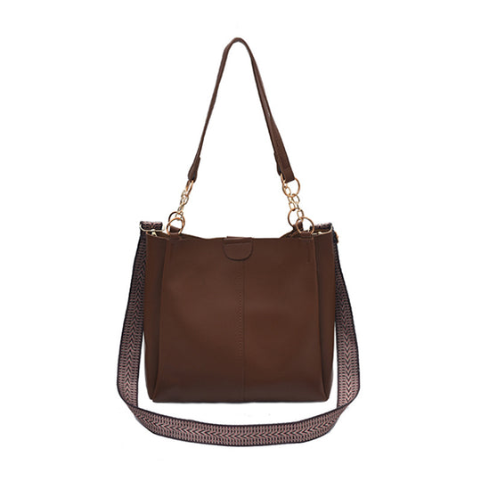 Damen vielseitige Handtasche mit abnehmbarem Schultergurt und eleganter Kettenverzierung Nord Taschen