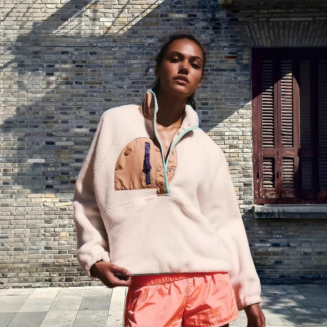 Damen Fleece-Jacke mit hohem Kragen und dekorativem Reißverschluss Nord Taschen