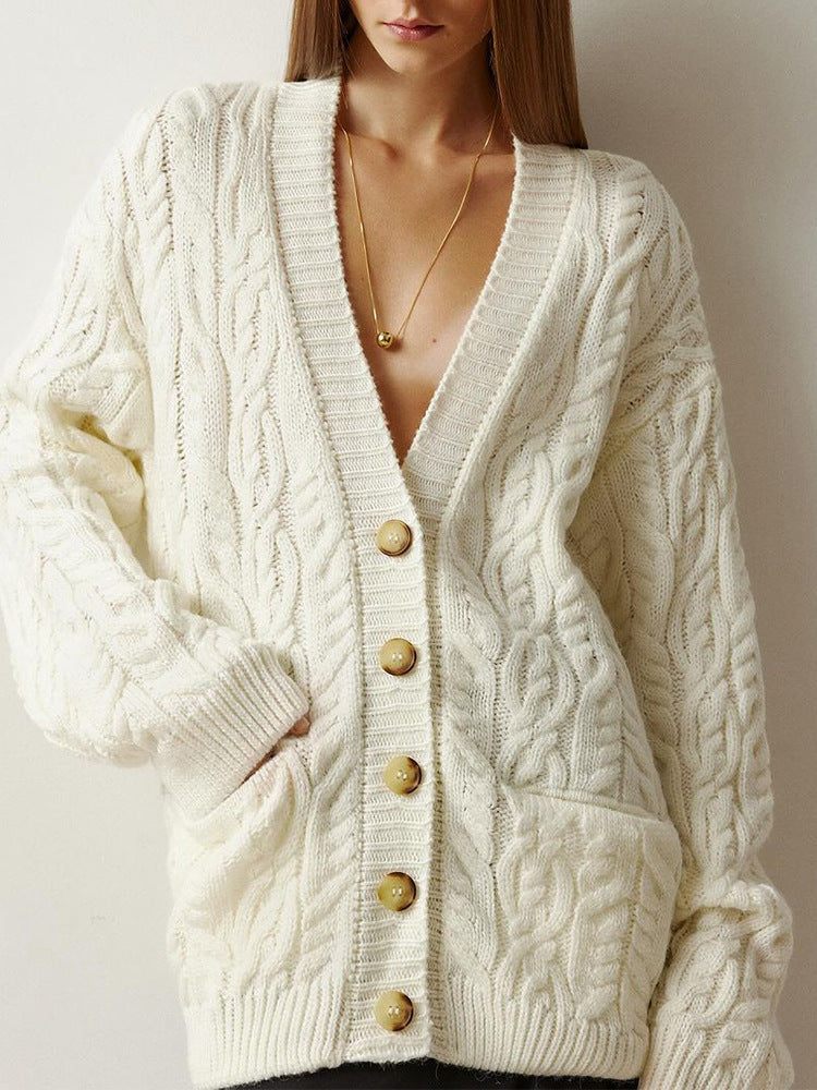 Damen Oversize Zopfmuster-Strickcardigan mit V‑Ausschnitt und aufgesetzten Taschen Nord Taschen