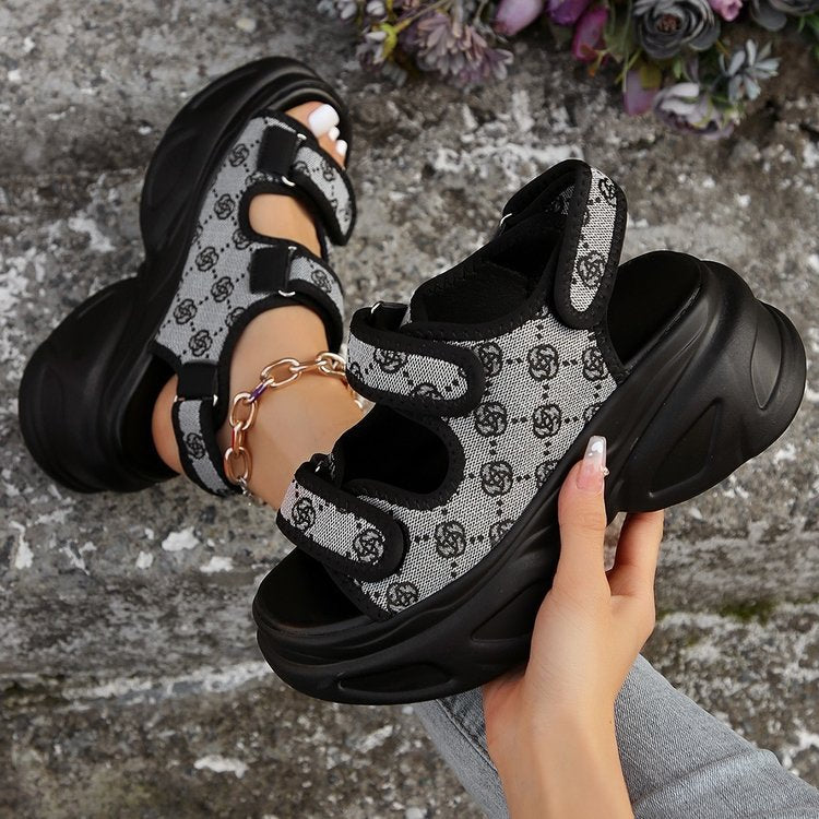 Damen Plateau-Sandalen mit verziertem Riemen und komfortabler Sohle Nord Taschen
