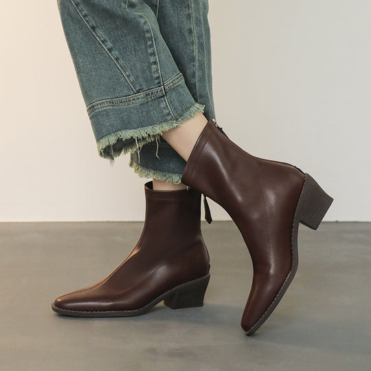 Damen Minimalistische Sock‑Ankleboot aus Glattleder mit hinterem Reißverschluss und sculpted Blockabsatz Nord Taschen
