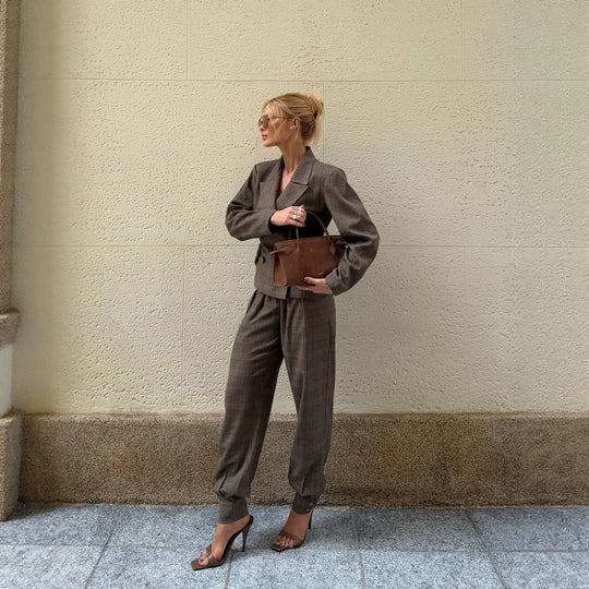 Damen Taillierter zweiteiliger Blazer- und Hosenanzug im Glencheck-Muster Nord Taschen