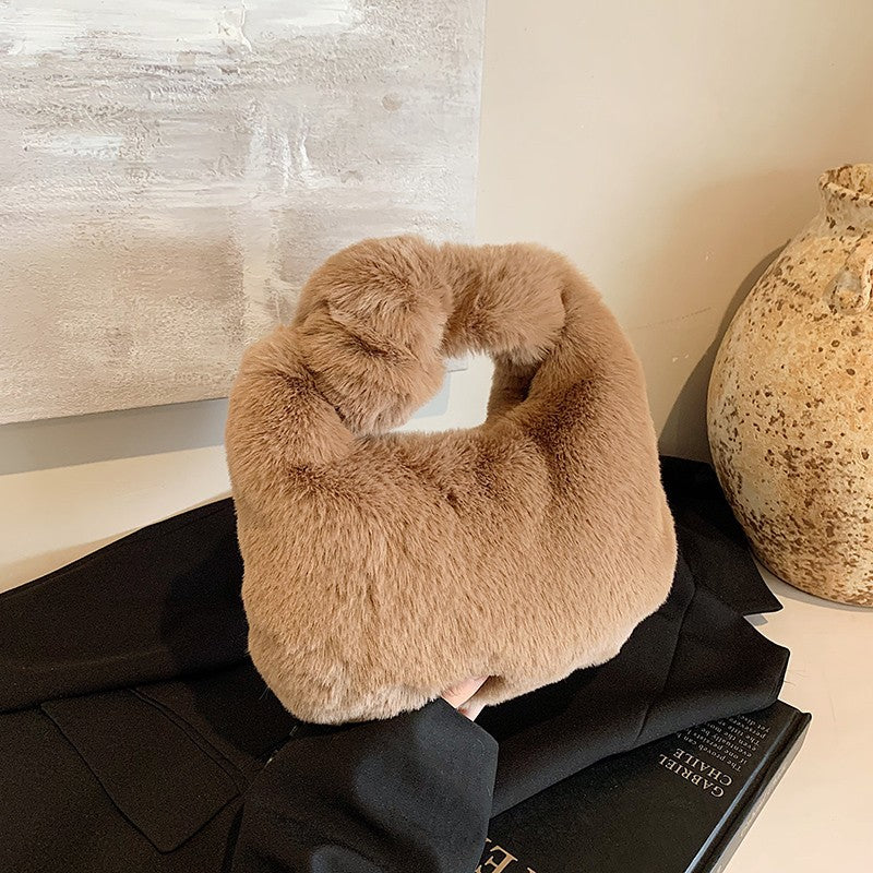 Damen Handtasche aus luxuriösem Kunstfell Nord Taschen