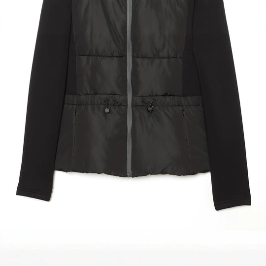 Damen Kurzjacke im Materialmix mit gesteppter Front, Kapuze und taillierendem Tunnelzug Nord Taschen