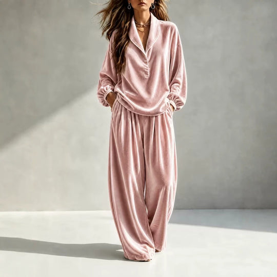 Damen Luxuriöses Velours-Loungewear-Set mit Schalkragen und weiter Palazzo-Hose Nord Taschen