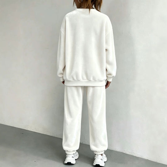 Damen Oversize Samt-Jogginganzug mit Rundhalsausschnitt und elastischen Bündchen Nord Taschen