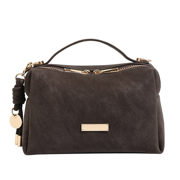Damen Kosmetiktasche mit elegantem Design und goldenen Akzenten Nord Taschen